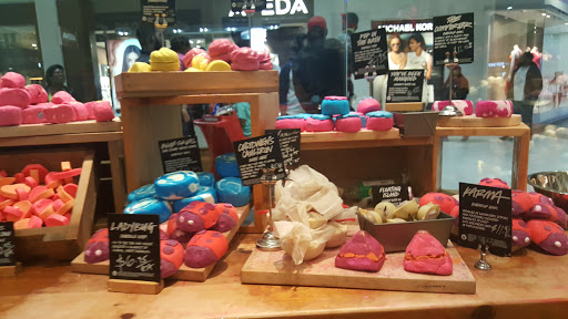 Cosmetics Store «Lush Cosmetics», reviews and photos, 4400 Ashford Dunwoody Rd #1360, Atlanta, GA 30346, USA