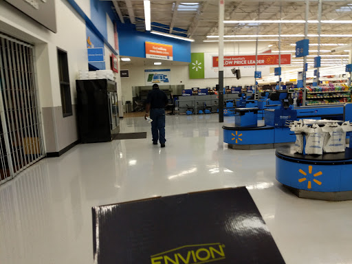Department Store «Walmart Supercenter», reviews and photos, 2711 Greenway Dr, Jackson, MS 39204, USA