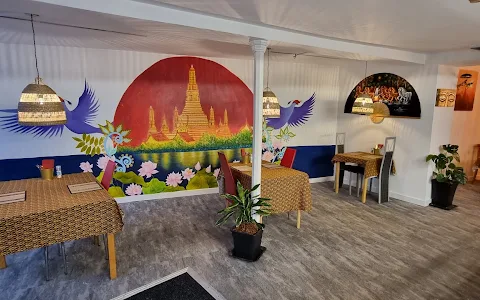 Renoo's Thai Food Restaurant & Asian Store in Axminster image