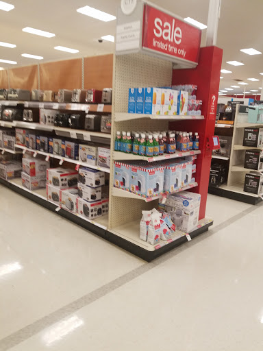 Department Store «Target», reviews and photos, 514 Shallowford Rd, Gainesville, GA 30504, USA