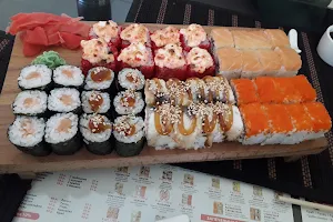 SushiTan | Доставка: суши, роллы, пицца image