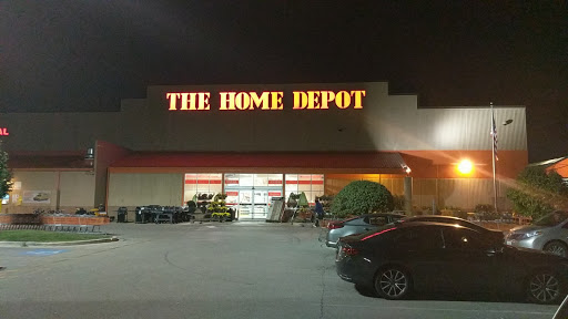 Home Improvement Store «The Home Depot», reviews and photos, 825 E Dundee Rd, Palatine, IL 60074, USA