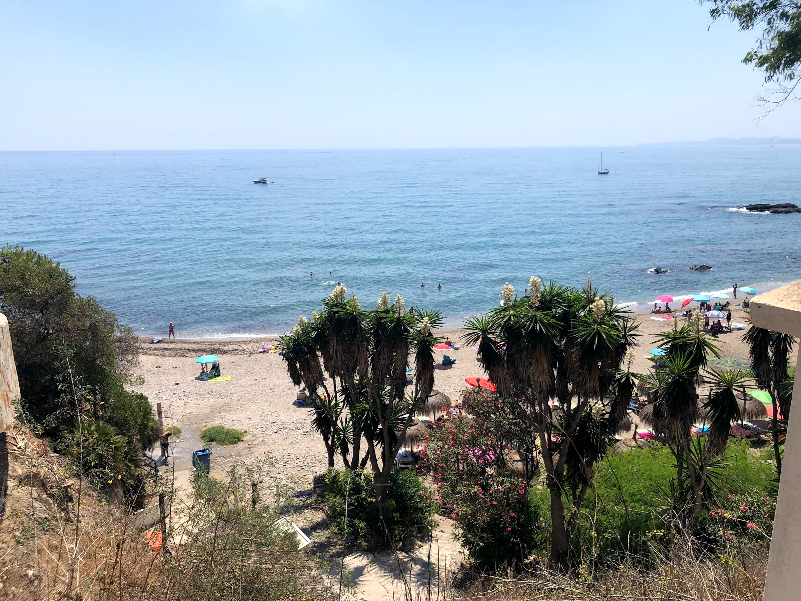 Photo de Playa de las Yucas avec un niveau de propreté de partiellement propre