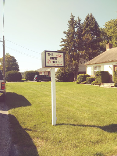 Bike House, 10 S Pleasant Ave, Jacobus, PA 17407, USA, 