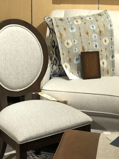 Furniture Store «Mueller Furniture», reviews and photos, 9 Fountain Grass Dr, Lake St Louis, MO 63367, USA