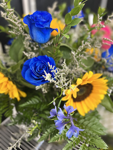 Florist «Alans AAA Florist», reviews and photos, 287 E Highland Ave, San Bernardino, CA 92404, USA