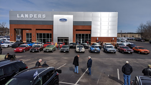 Car Dealer «Landers Ford», reviews and photos, 2082 W Poplar Ave, Collierville, TN 38017, USA