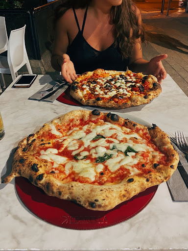 Pizzeria Sorbillo in Salerno, Provincia di Salerno