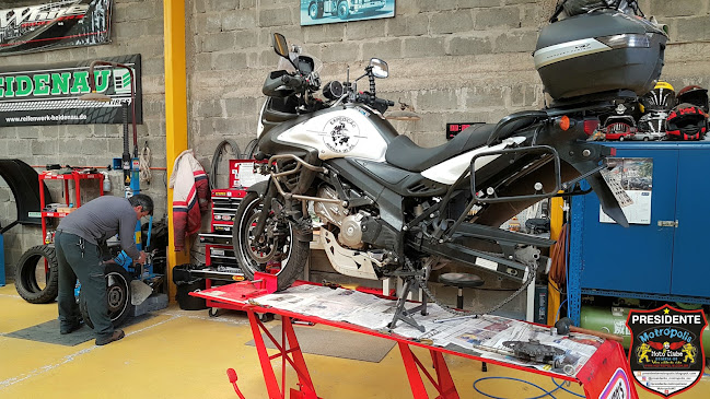 Oficina/Taller Moto Alejandro Lago - Tienda de motocicletas