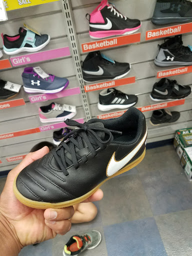 Sporting Goods Store «Big 5 Sporting Goods», reviews and photos, 2280 Pacific Blvd SE, Albany, OR 97321, USA