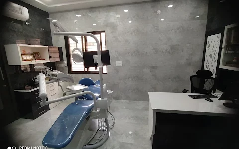Singhal Dental Hospital image
