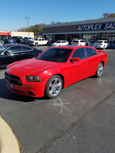 Car Dealer «Tony Knight Autoplex», reviews and photos, 955 N Riverside Dr, Clarksville, TN 37040, USA
