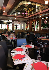 Atmosphère du Restaurant asiatique ROYAL SUSHI à Courbevoie - n°13