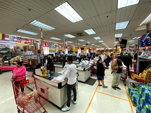 Grocery Store «Megamart», reviews and photos, 8328 Shoppers Square, Manassas, VA 20111, USA