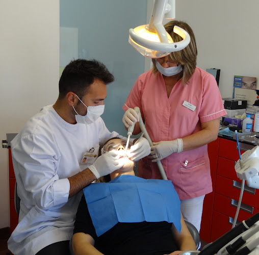 Clínica Dentária E Ortodontica Marques Ferreira Lda - Coimbra