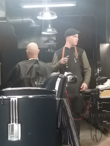 Barber Shop «Primo Barbershop», reviews and photos, 2421 Honolulu Ave, Montrose, CA 91020, USA
