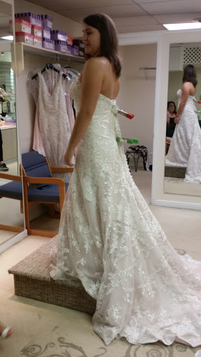 Bridal Shop «J & B Bridals & Formals», reviews and photos, 136 S Main St, Chambersburg, PA 17201, USA