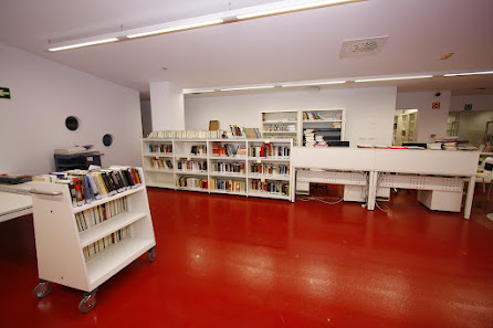 Biblioteca del Centro Cívico Ibaiondo Landaberde Kalea, 31, 01010 Vitoria-Gasteiz, Álava, España