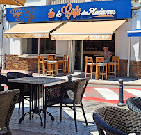 Atmosphère du Restaurant de tapas Cafe Des Platanes-Glacier à Banyuls-sur-Mer - n°1