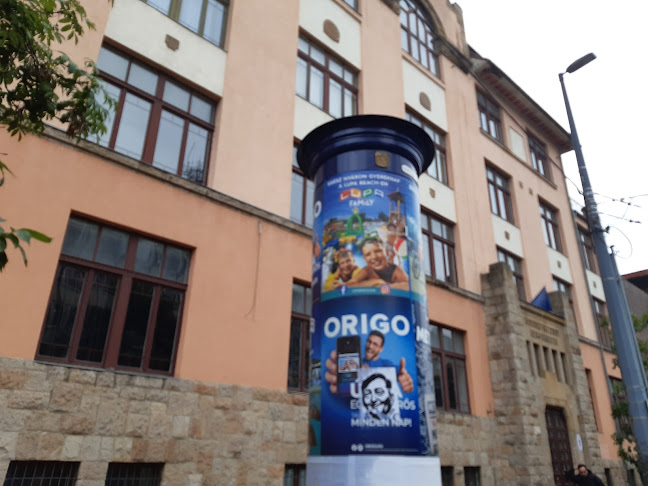 József Attila Gimnázium - Iskola