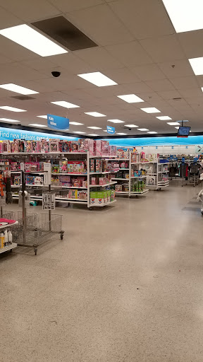 Clothing Store «Ross Dress for Less», reviews and photos, 212 Towne Center Dr, Compton, CA 90220, USA