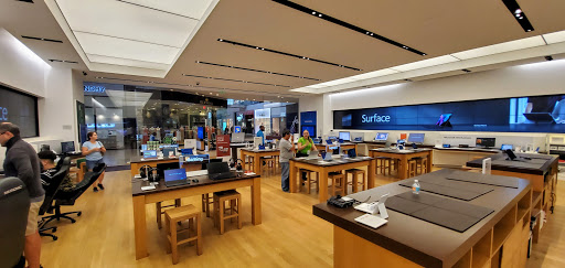 Computer Store «Microsoft Store - Dadeland Mall», reviews and photos, 7535 Dadeland Mall Cir W #2416, Miami, FL 33156, USA