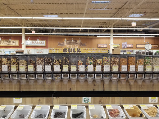 Grocery Store «Fresh Thyme Farmers Market- Downers Grove», reviews and photos, 325 Ogden Ave, Downers Grove, IL 60515, USA