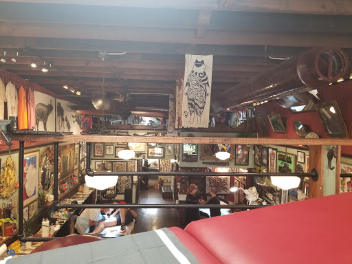 Tattoo Shop «Old Souls Tattoo Parlour», reviews and photos, 2006 Main St, Kansas City, MO 64108, USA