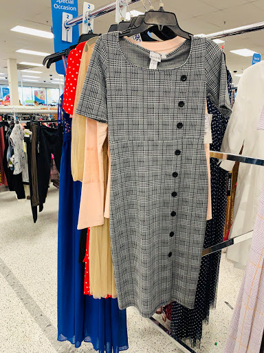Clothing Store «Ross Dress for Less», reviews and photos, 9135 E Stockton Blvd, Elk Grove, CA 95624, USA