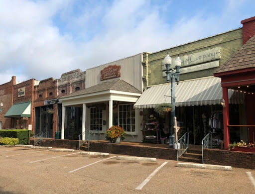 Florist «C J Lilly & Company», reviews and photos, 128 W Mulberry St, Collierville, TN 38017, USA