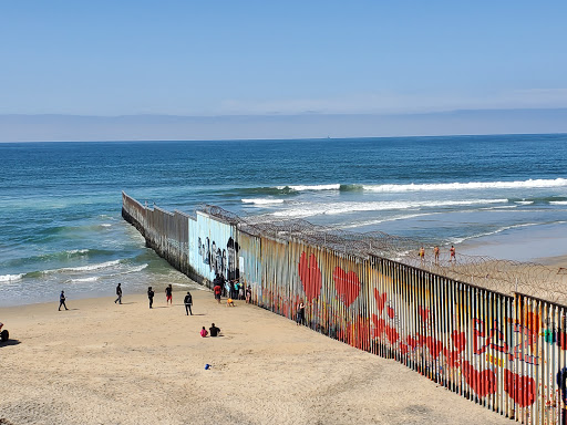 El Muro en la Playa, Tijuana