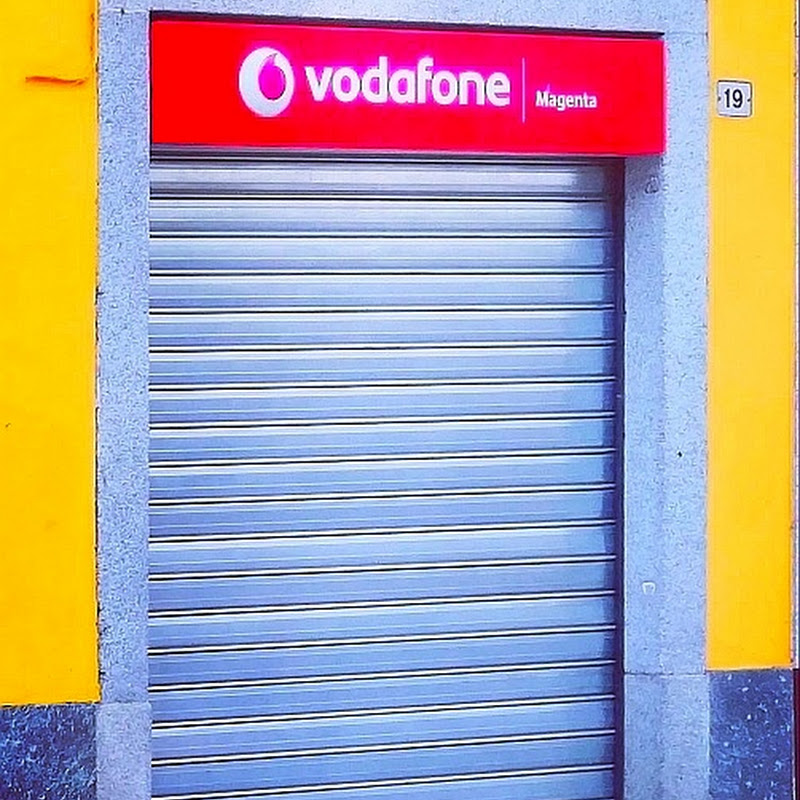 Vodafone Magenta