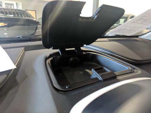 Used Car Dealer «Paramount Motors NW», reviews and photos, 2908 6th Ave S, Seattle, WA 98134, USA