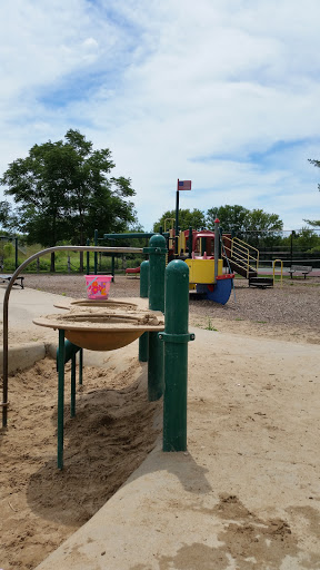 Park «Leiseberg Park», reviews and photos, 285 E Devon Ave, Bartlett, IL 60103, USA