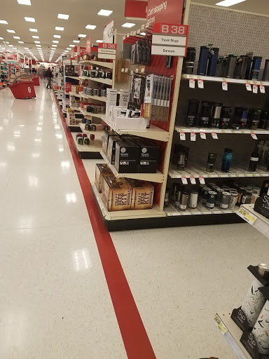 Department Store «Target», reviews and photos, 8282 Golden Link Blvd, Northfield, OH 44067, USA