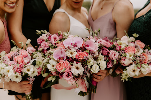 Florist «A Pretty Flower by A & A Floral Arts», reviews and photos, 2334 W Lawrence Ave #100, Chicago, IL 60625, USA