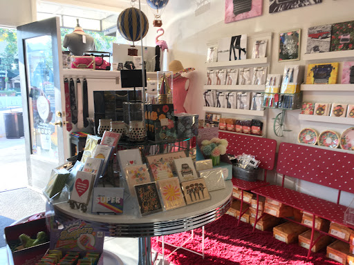 Vintage Clothing Store «Mad Mod Shop», reviews and photos, 6780 McKinley St #140, Sebastopol, CA 95472, USA