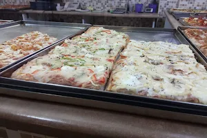 Pizzería El Tesoro image