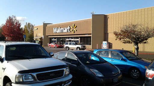 Discount Store «Walmart», reviews and photos, 2375 OR-99W, McMinnville, OR 97128, USA