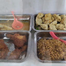 Warung Nasi Menu Rumahan. Taman cipadung indah jl.candra no.2