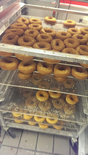 Donut Shop «Spunky Dunkers», reviews and photos, 3441 N Arlington Heights Rd, Arlington Heights, IL 60004, USA