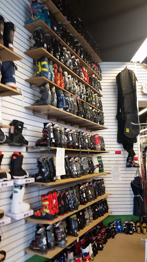 Sporting Goods Store «Play It Again Sports- Chesterfield, MI», reviews and photos, 50607 Gratiot Ave, Chesterfield, MI 48051, USA