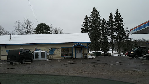 Convenience Store «St Regis Falls Quick Stop & Liquor Store», reviews and photos, 14 Spring St, St Regis Falls, NY 12980, USA