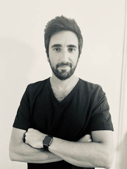 Dr Rémy Ouazana : Dentisterie esthétique et adhésive