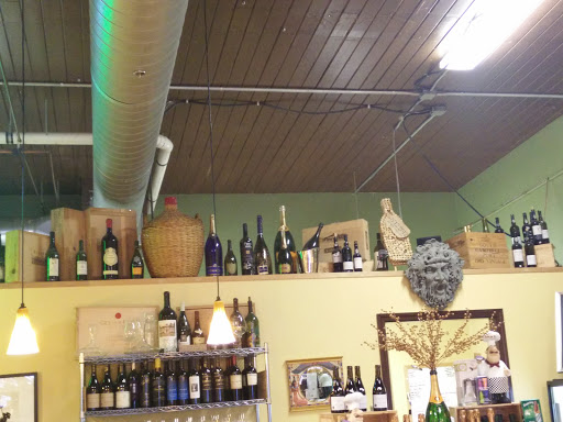 Wine Store «Santiam Wine Co», reviews and photos, 1555 12th St SE, Salem, OR 97302, USA
