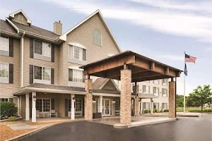 Country Inn & Suites by Radisson, West Bend, WI image