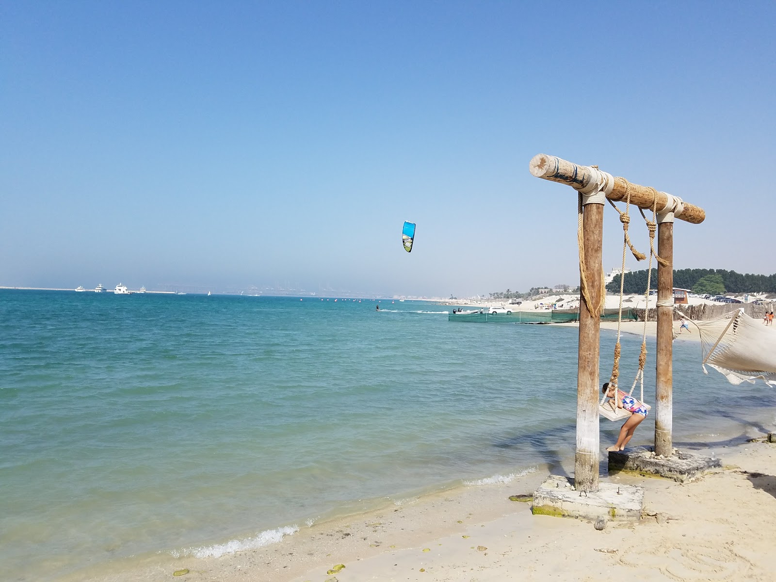 Valokuva Jebel Ali Beachista. ja asutus