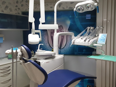 Centro Medico Marandino Studio Odontoiatrico Viale Tavoliello, 37, 84025 Eboli SA, Italia