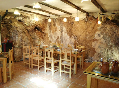 Cueva La Higuera - C. barranco, 52, 29460 Alpandeire, Málaga, Spain