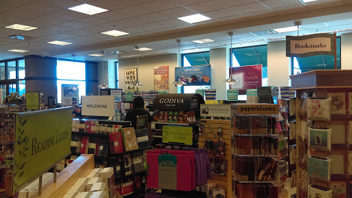 Book Store «Barnes & Noble», reviews and photos, 313 Corte Madera Ave, Corte Madera, CA 94925, USA